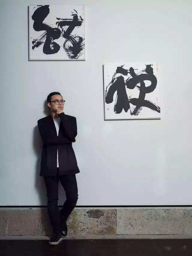 胡成中有多少亿，胡成中